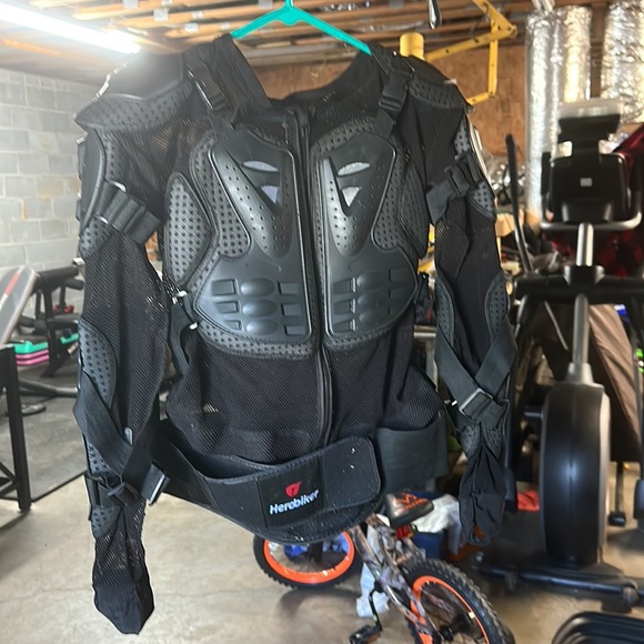 Hero biker size large motorcycle armor - Picture 2 of 2